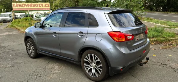 Mitsubishi ASX 1.6 86 kw - foto 14
