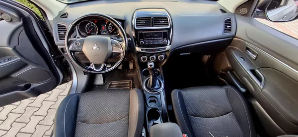 Mitsubishi ASX 1.6 86 kw - foto 34