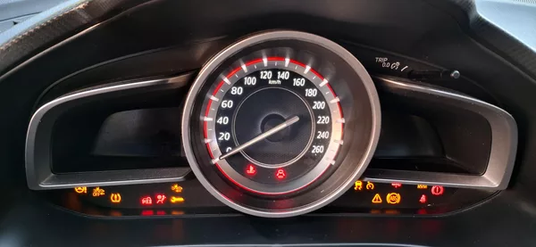 Mazda 3 2.0 Scyktiv sport 1. majitel - foto 10