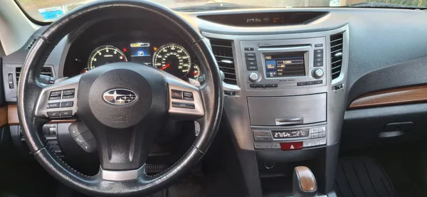 Subaru Outback 2.5 4x4 automat - foto 10