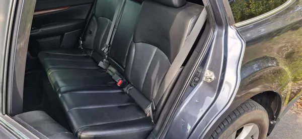 Subaru Outback 2.5 4x4 automat - foto 32