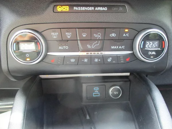 Ford Kuga 2.5 PHEV ST-LINE 29tkm! - foto 19