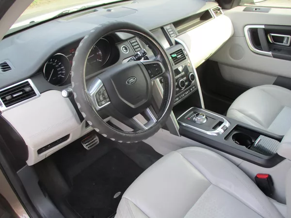 Land Rover Discovery Sport 2.0 TD4 110kW 4x4 koupeno CZ - foto 11