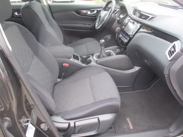 Nissan Qashqai 1.6DIG-T 120kW NAVI VÝHŘEV - foto 29