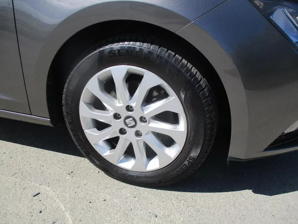 Seat Leon 1.4TSi 110kW STYLE*L+Z PNEU - foto 29