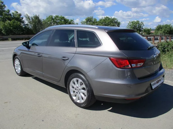 Seat Leon 1.4TSi 110kW STYLE*L+Z PNEU - foto 8