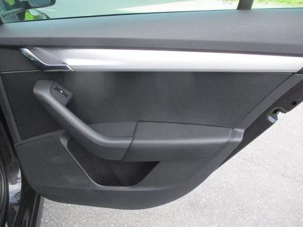 Škoda Octavia 1.4TSi 103kW*ELEGANCE*VÝHŘEV* - foto 33