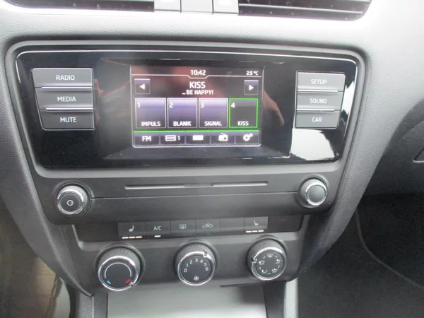 Škoda Octavia 1.2TSi 81kW AMB VÝHŘEV 2x PNEU - foto 19