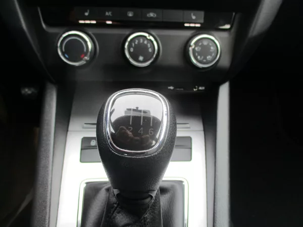 Škoda Octavia 1.2TSi 81kW AMB VÝHŘEV 2x PNEU - foto 20