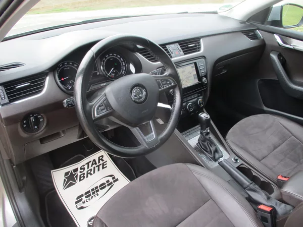 Škoda Octavia SCOUT 2.0TDi RS 135kW DSG - foto 13