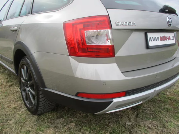Škoda Octavia SCOUT 2.0TDi RS 135kW DSG - foto 37