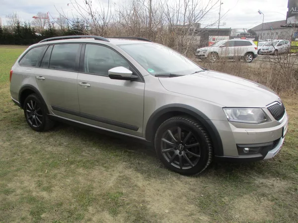 Škoda Octavia SCOUT 2.0TDi RS 135kW DSG - foto 5
