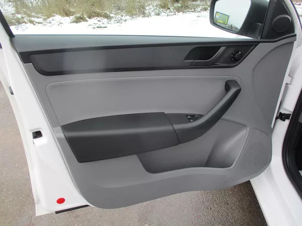 Škoda Rapid 1.2 TSi NOVÉ V ČR*L+Z PNEU - foto 12