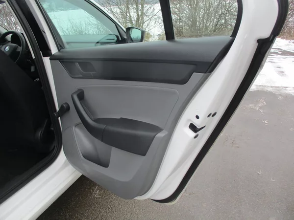 Škoda Rapid 1.2 TSi NOVÉ V ČR*L+Z PNEU - foto 28