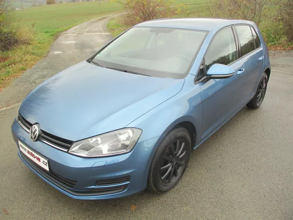 Volkswagen Golf TSi*77kW*VÝHŘEV*Z+L PNEU*TOP