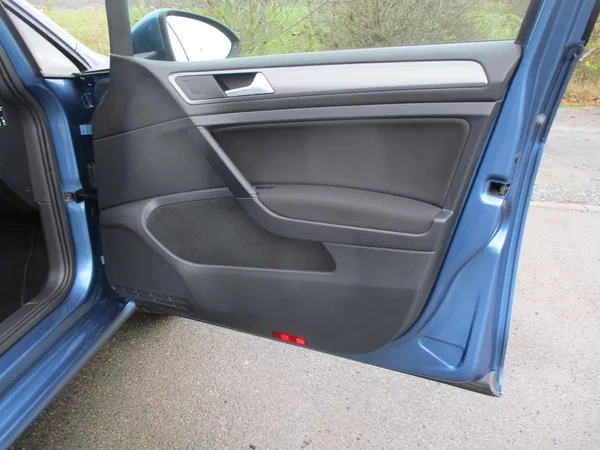 Volkswagen Golf TSi*77kW*VÝHŘEV*Z+L PNEU*TOP - foto 27