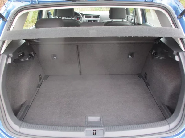 Volkswagen Golf TSi*77kW*VÝHŘEV*Z+L PNEU*TOP - foto 36