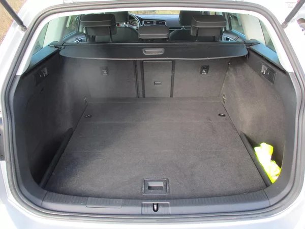 Volkswagen Golf 2.0TDi 110kW HIGHLINE L+Z PNEU - foto 31