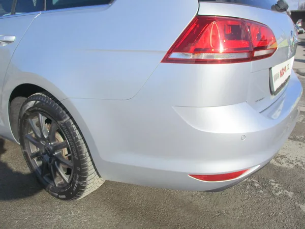 Volkswagen Golf 2.0TDi 110kW HIGHLINE L+Z PNEU - foto 36