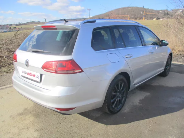 Volkswagen Golf 2.0TDi 110kW HIGHLINE L+Z PNEU - foto 7
