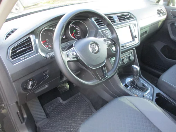 Volkswagen Tiguan 2.0TDi*4x4*7DSG*NAVI*T.ZAŘ - foto 13
