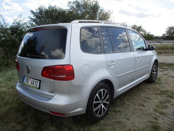 Volkswagen Touran TDi*77kW*159TKM*NAVI*L+Z PNEU - foto 8