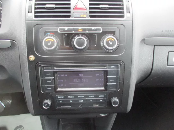 Volkswagen Touran 1.2TSi 77kW TL*L+Z PNEU*VÝHŘEV - foto 17