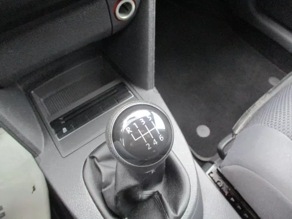 Volkswagen Touran 1.2TSi 77kW TL*L+Z PNEU*VÝHŘEV - foto 18