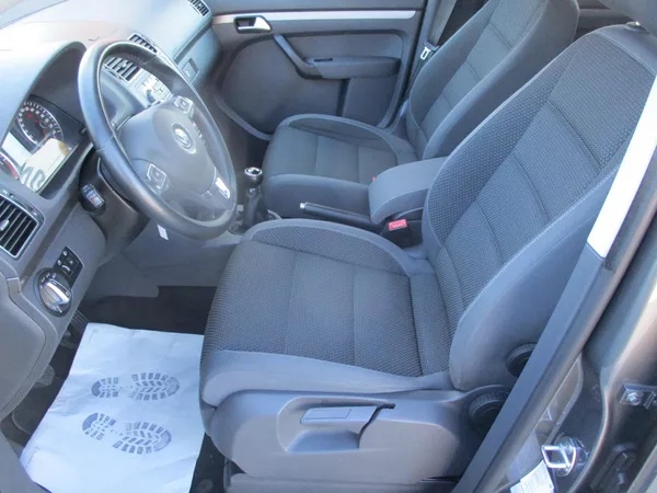Volkswagen Touran 1,6 TDi CL BlueMotion*TAŽ.ZAŘ. - foto 14
