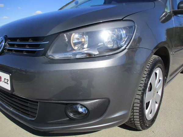 Volkswagen Touran 1,6 TDi CL BlueMotion*TAŽ.ZAŘ. - foto 22