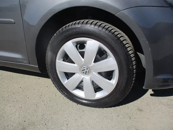 Volkswagen Touran 1,6 TDi CL BlueMotion*TAŽ.ZAŘ. - foto 24