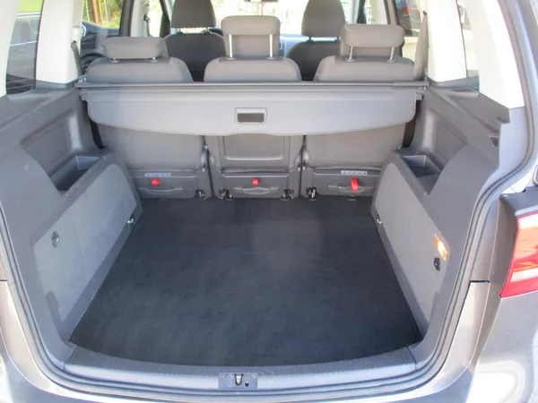 Volkswagen Touran 1,6 TDi CL BlueMotion*TAŽ.ZAŘ. - foto 34