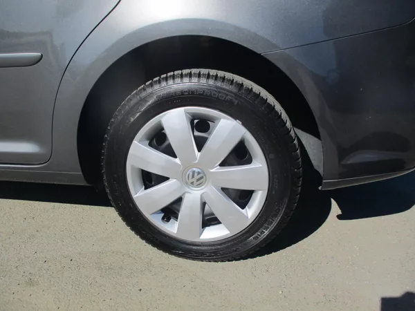 Volkswagen Touran 1,6 TDi CL BlueMotion*TAŽ.ZAŘ. - foto 36