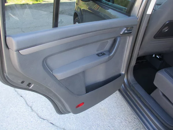 Volkswagen Touran 1,6 TDi CL BlueMotion*TAŽ.ZAŘ. - foto 37