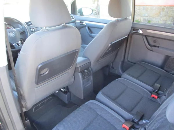Volkswagen Touran 1,6 TDi CL BlueMotion*TAŽ.ZAŘ. - foto 38