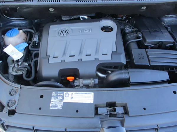 Volkswagen Touran 1,6 TDi CL BlueMotion*TAŽ.ZAŘ. - foto 42