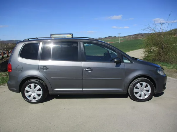 Volkswagen Touran 1,6 TDi CL BlueMotion*TAŽ.ZAŘ. - foto 6