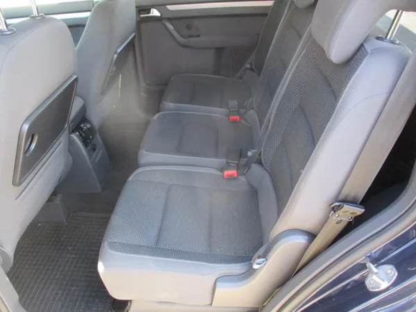 Volkswagen Touran 1.4TSi 103kW*CL*TAŽ Z.*7MÍST - foto 38