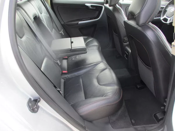 Volvo XC60 2.4 D5*AWD*NAVI*198 tkm*SUMMUM - foto 34