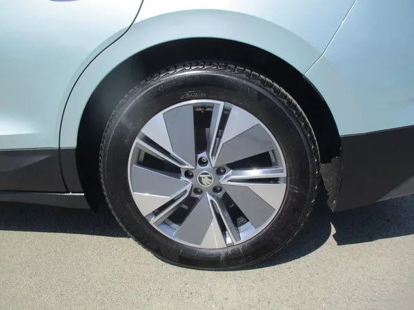 Škoda Enyaq iV 80 LOFT 150kW 82kWh TČ - foto 41