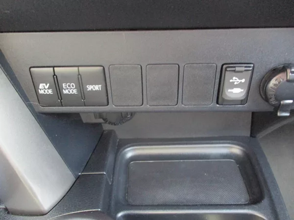 Toyota RAV4 2.5Hybrid 137TKM*T. ZAŘ*SERVIS - foto 21