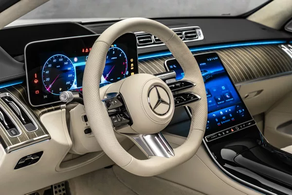 Mercedes-Benz Třídy S d 4M AMG MANUFAKTUR - foto 15