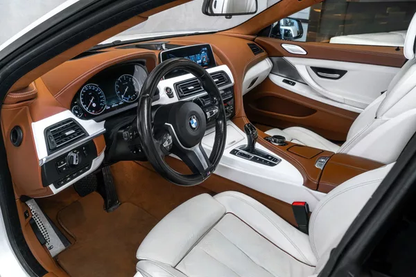 BMW Řada 6 i xD Gran Coupé Individuál - foto 12