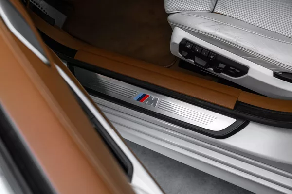BMW Řada 6 i xD Gran Coupé Individuál - foto 20