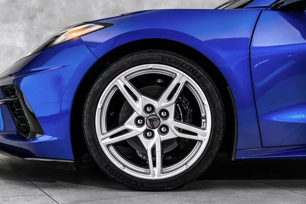 Chevrolet Corvette C8 Stingray - foto 3