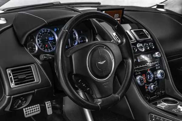 Aston Martin Rapide - foto 16