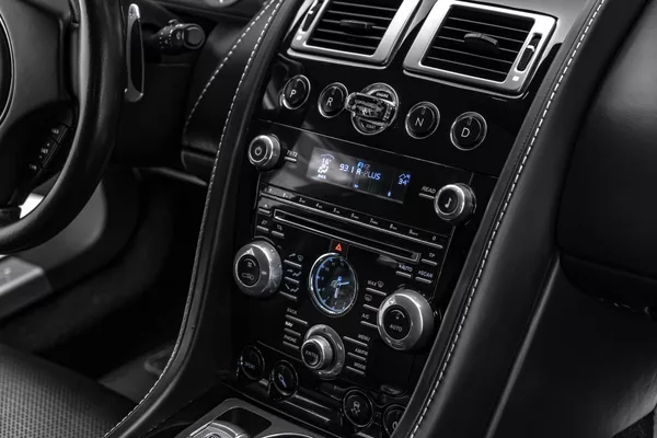 Aston Martin Rapide - foto 17