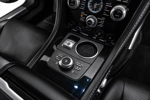 Aston Martin Rapide - foto 19