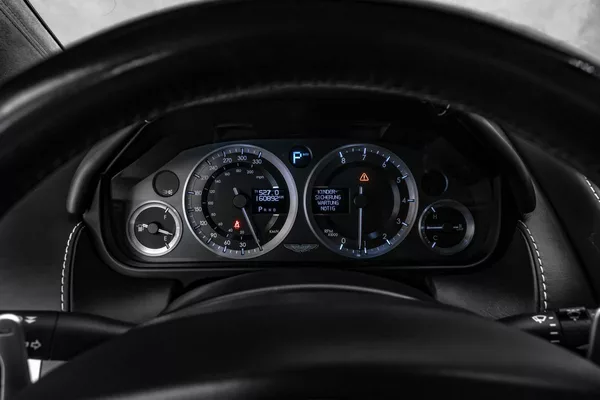 Aston Martin Rapide - foto 24