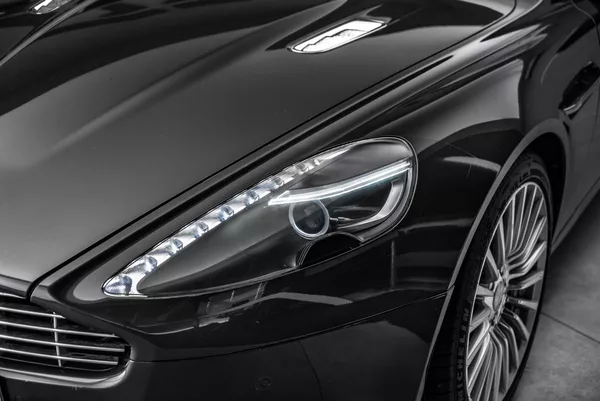 Aston Martin Rapide - foto 9